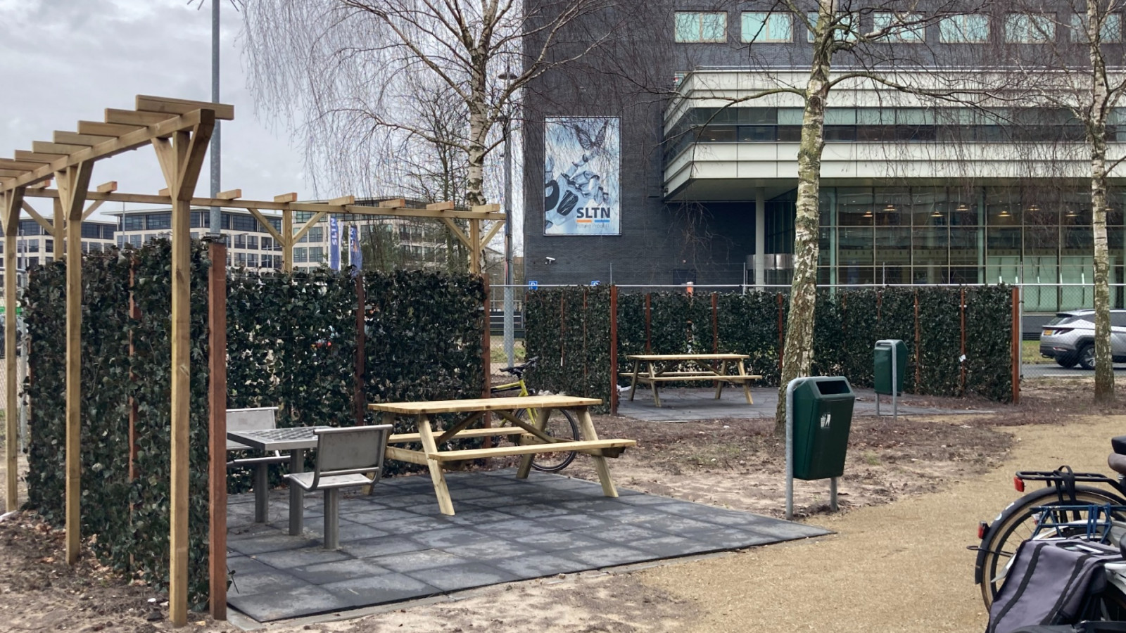 Opvanglocatie Oekraïners op de Thebe, Arenapark Hilversum