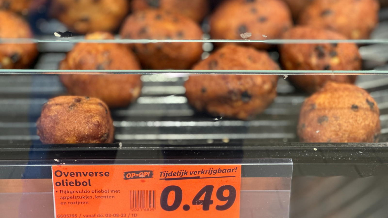 Oliebollen bij de Lidl in de zomer