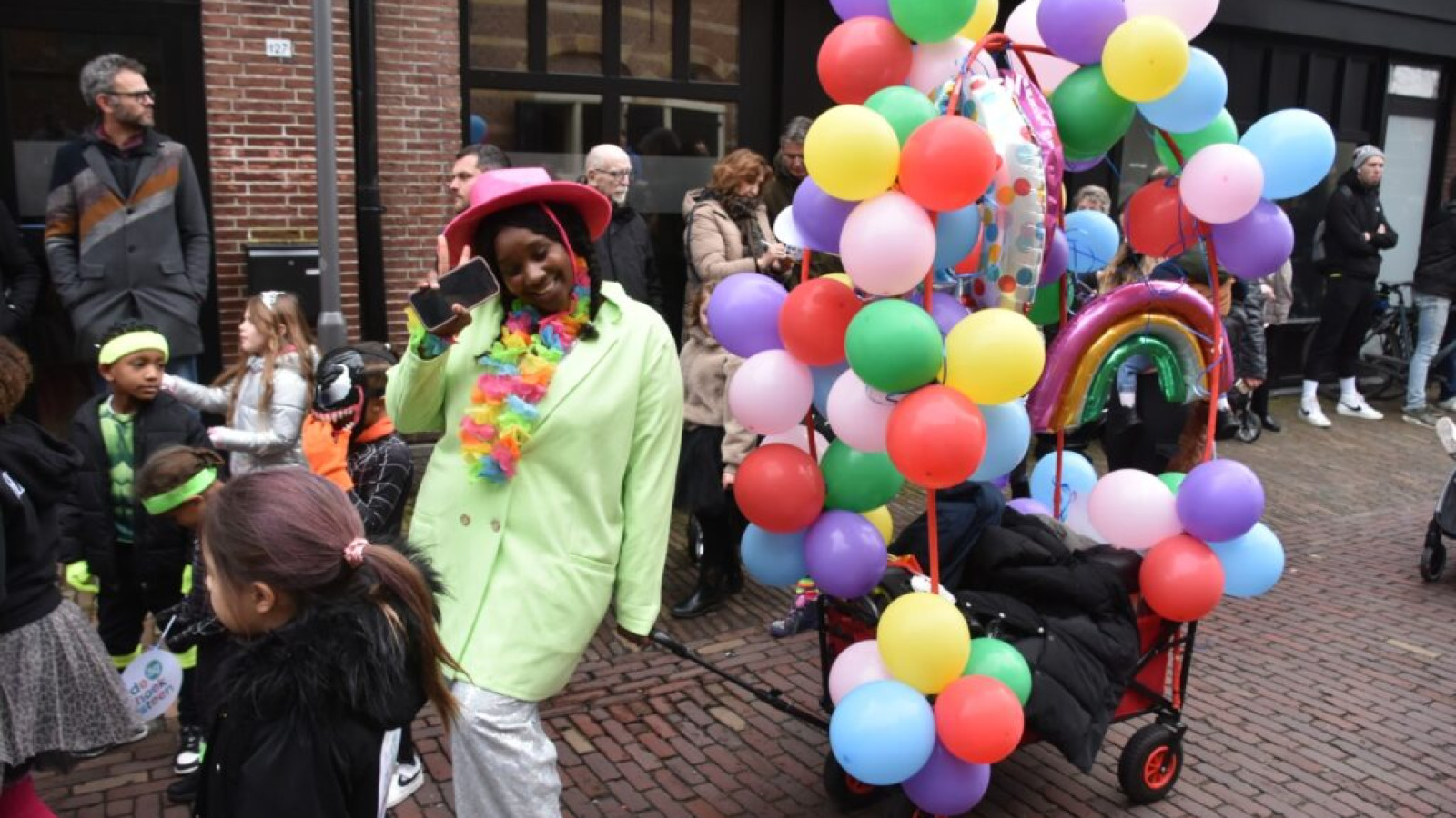 In beeld: carnaval in Enkhuizen 2024