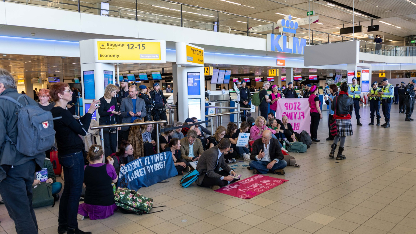 Extinction Rebellion op Schiphol 8 maart