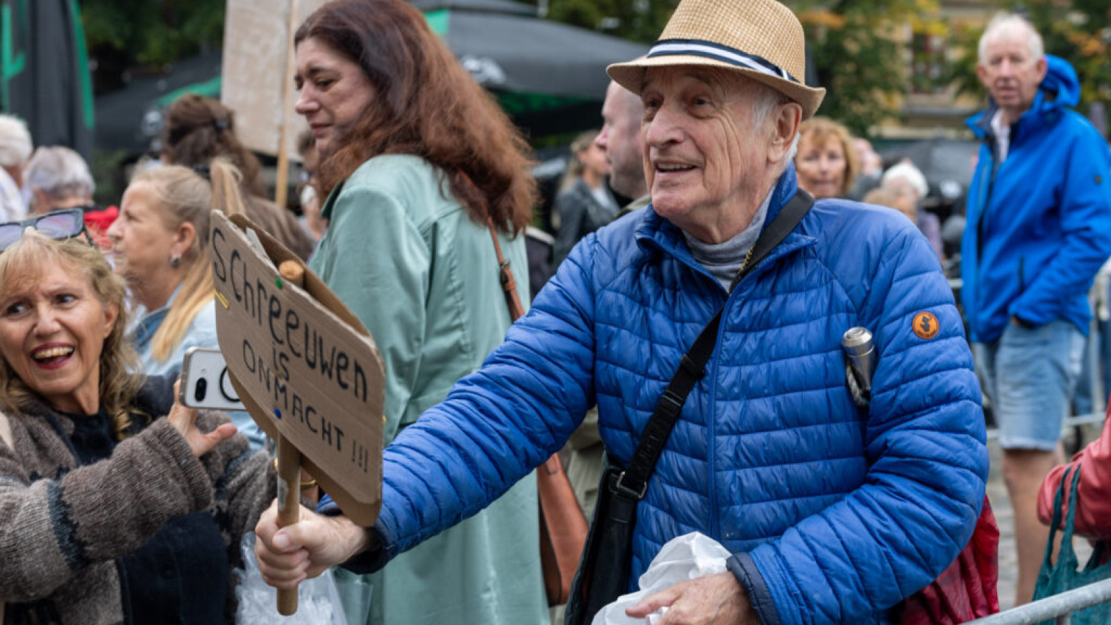 Terugkijken: Zevende protest standbeeld J.P. Coen in Hoorn rustig verlopen