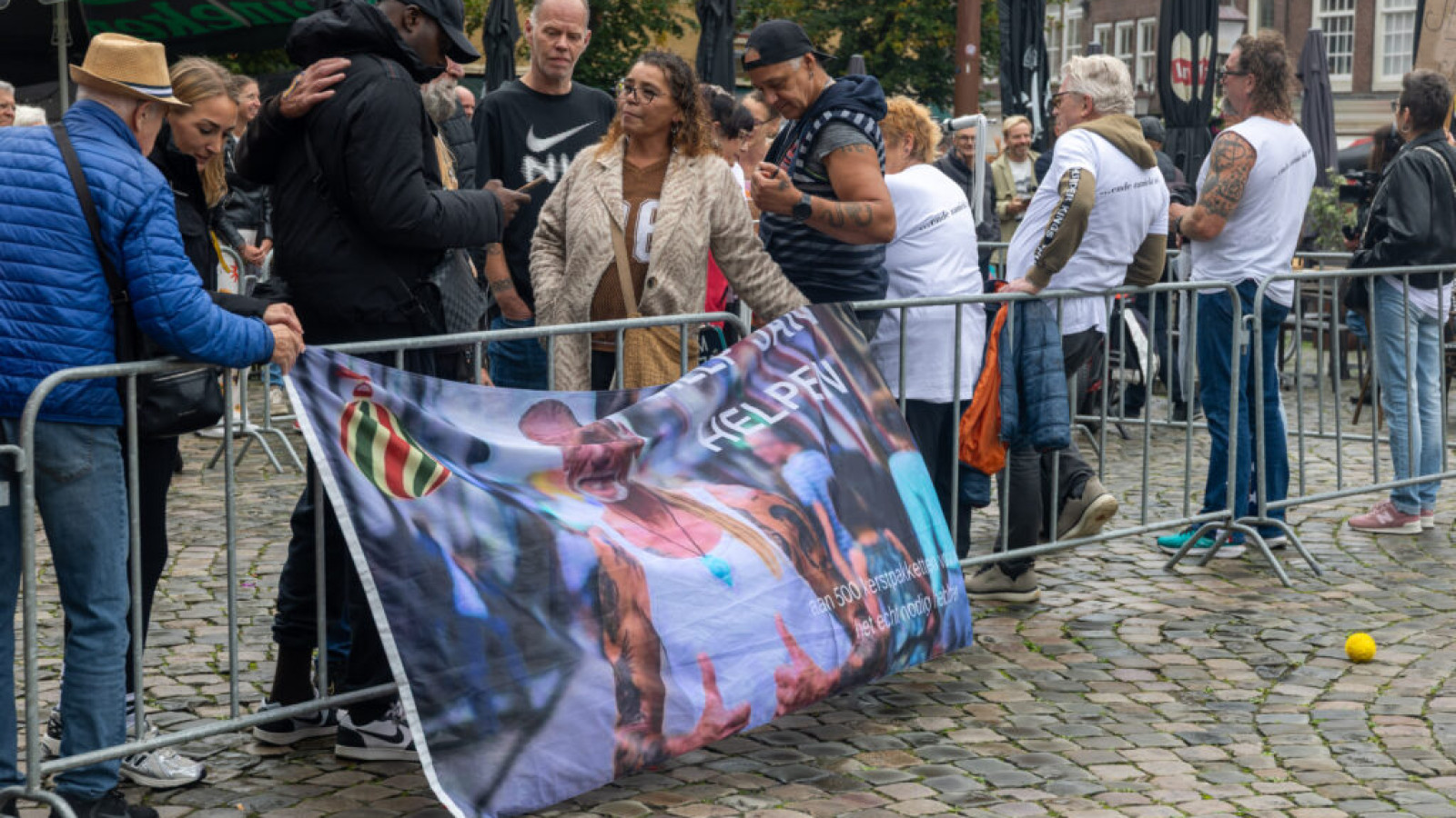 Terugkijken: Zevende protest standbeeld J.P. Coen in Hoorn rustig verlopen